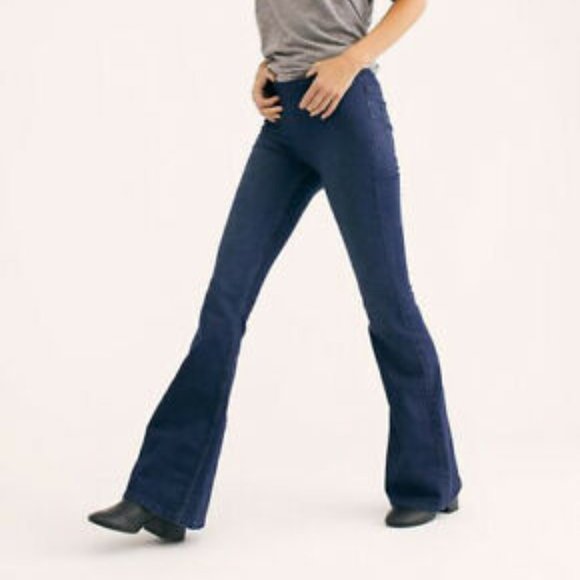 NWOT Penny Pull On Flare Jeans Size 26 Dark Blue - Picture 1 of 11